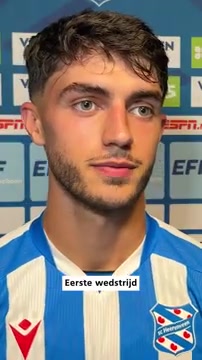 Luca Oyen tijdens een eerder interview bij sc Heerenveen; archiefbeeld.