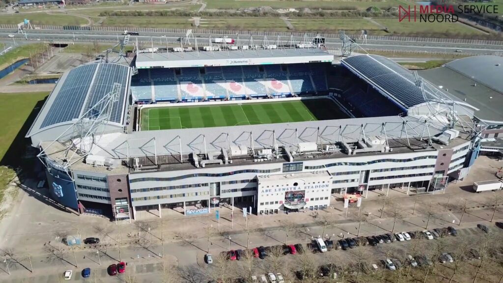 Het Abe Lenstra Stadion vanuit de lucht
